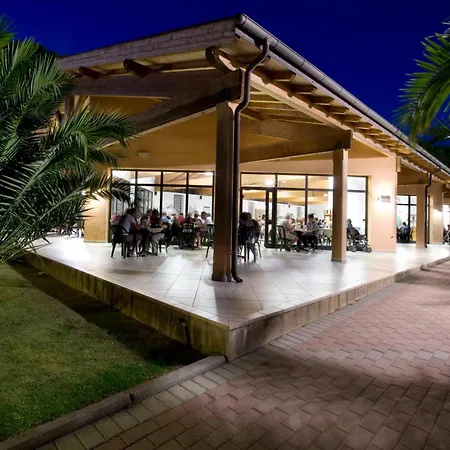 Aparthotel Village Golfo Degli Etruschi