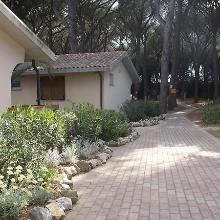 Aparthotel Village Golfo Degli Etruschi